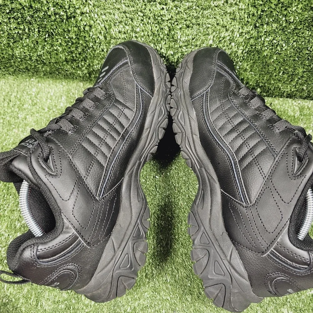 Skechers Work Soft Stride Black Leather Athletic Comfort Sneakers Mens Size 10.5